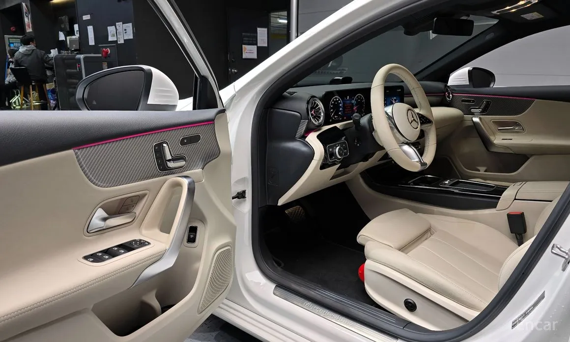 Фото 11 - Mercedes-Benz A-Class