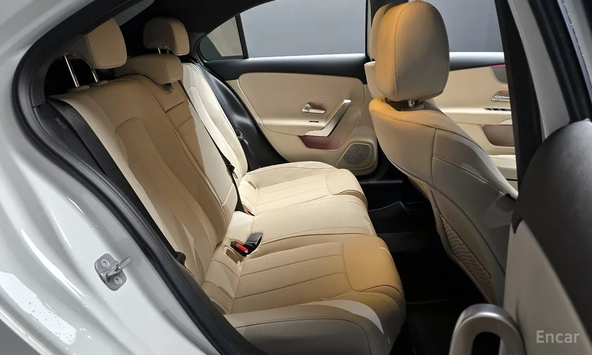 Фото 12 - Mercedes-Benz A-Class