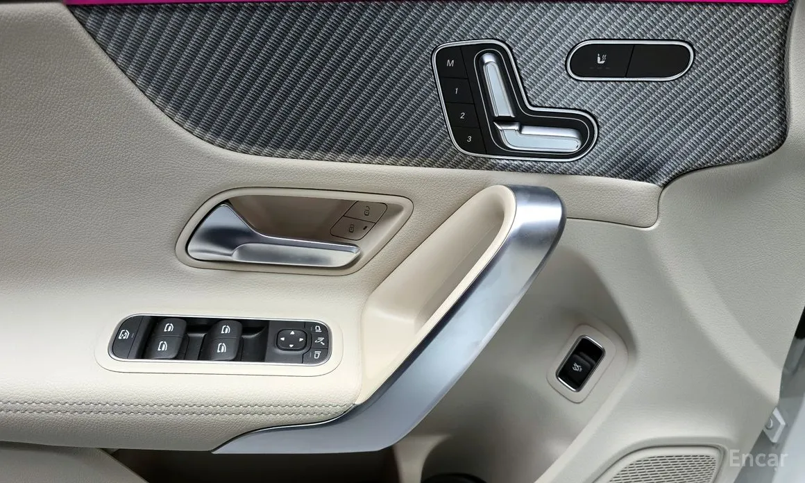 Фото 16 - Mercedes-Benz A-Class