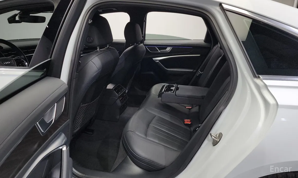 Фото 11 - Audi A6