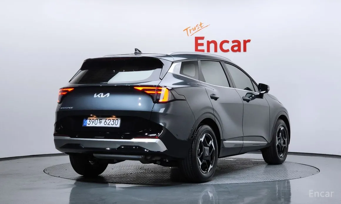 Фото 2 - Kia Sportage