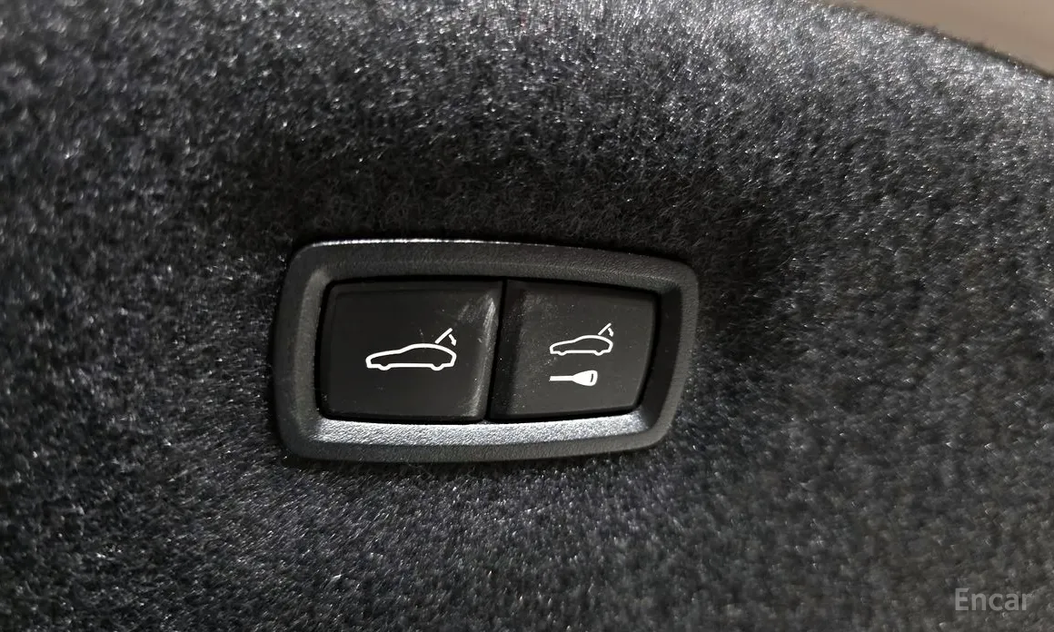 Фото 20 - Porsche Taycan