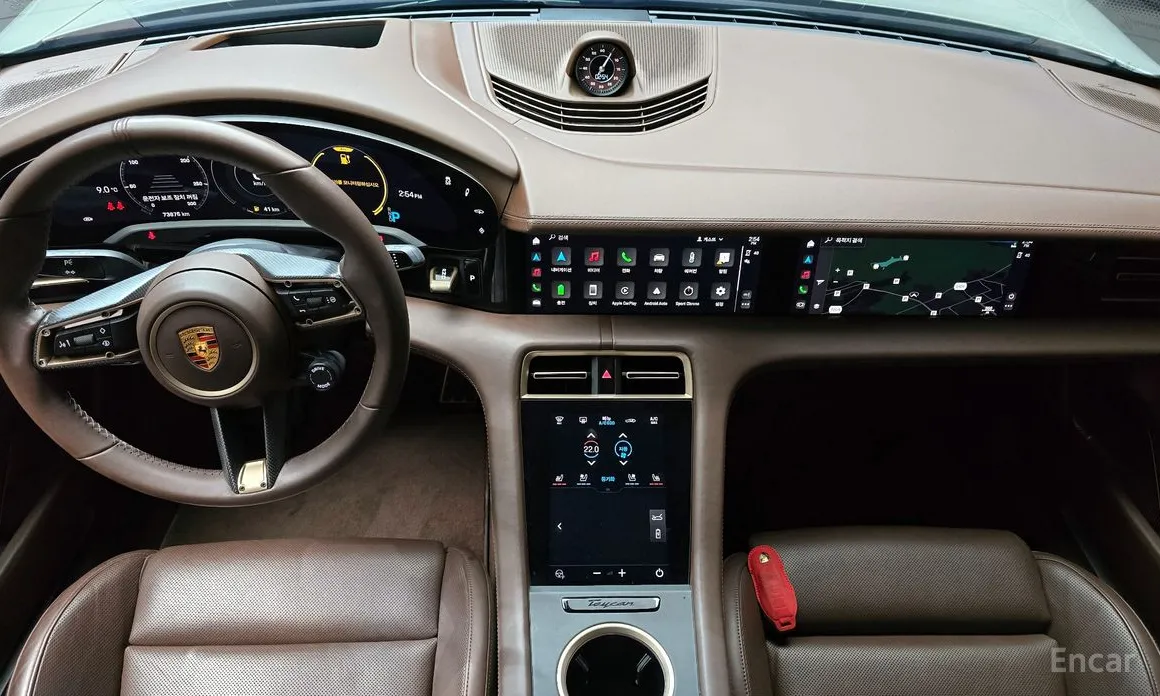 Фото 7 - Porsche Taycan