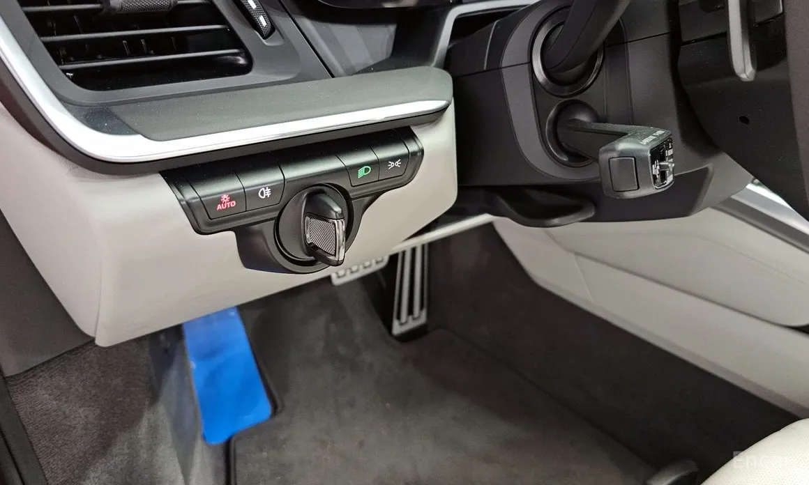 Фото 14 - Porsche 911