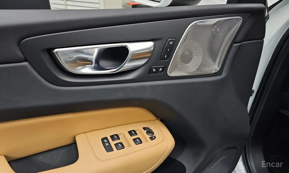 Фото 16 - Volvo XC60