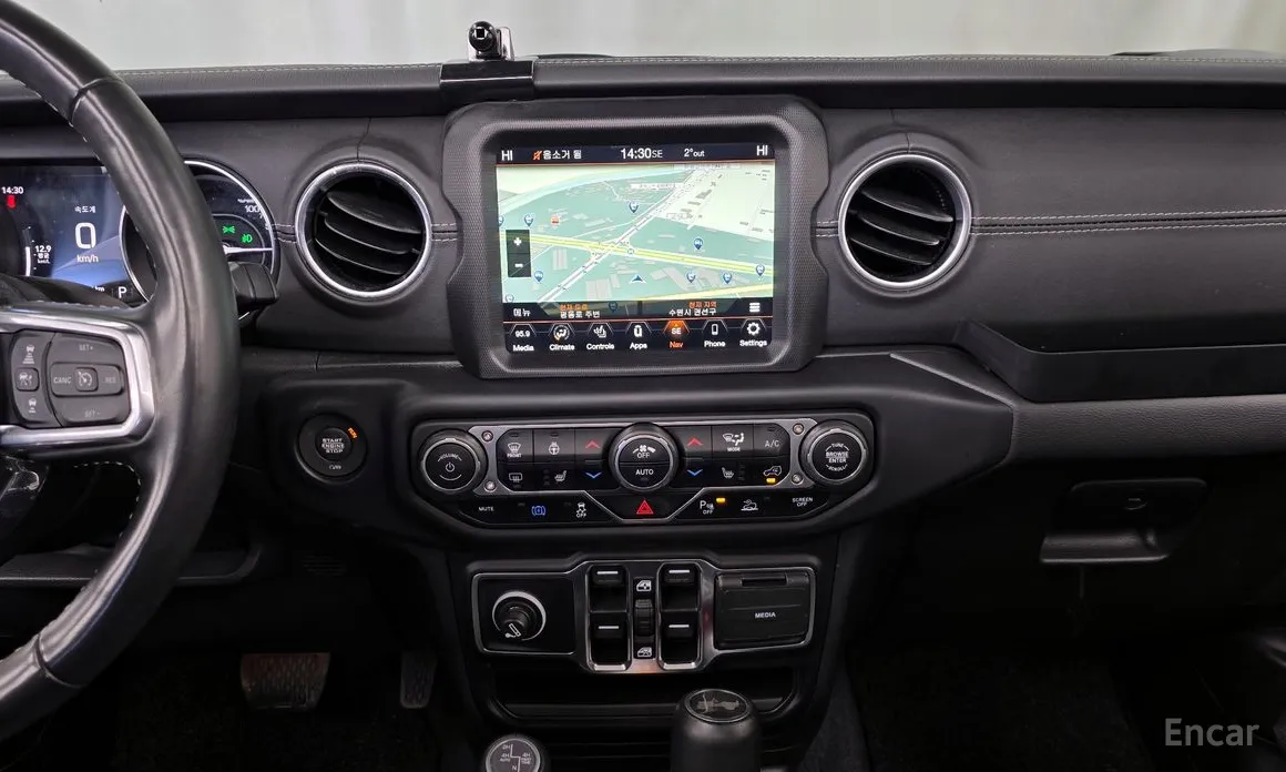 Фото 14 - Jeep Wrangler