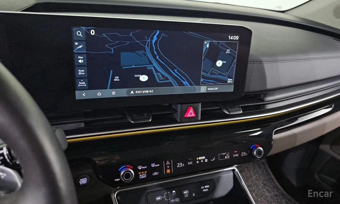 Фото 17 - Kia Carnival