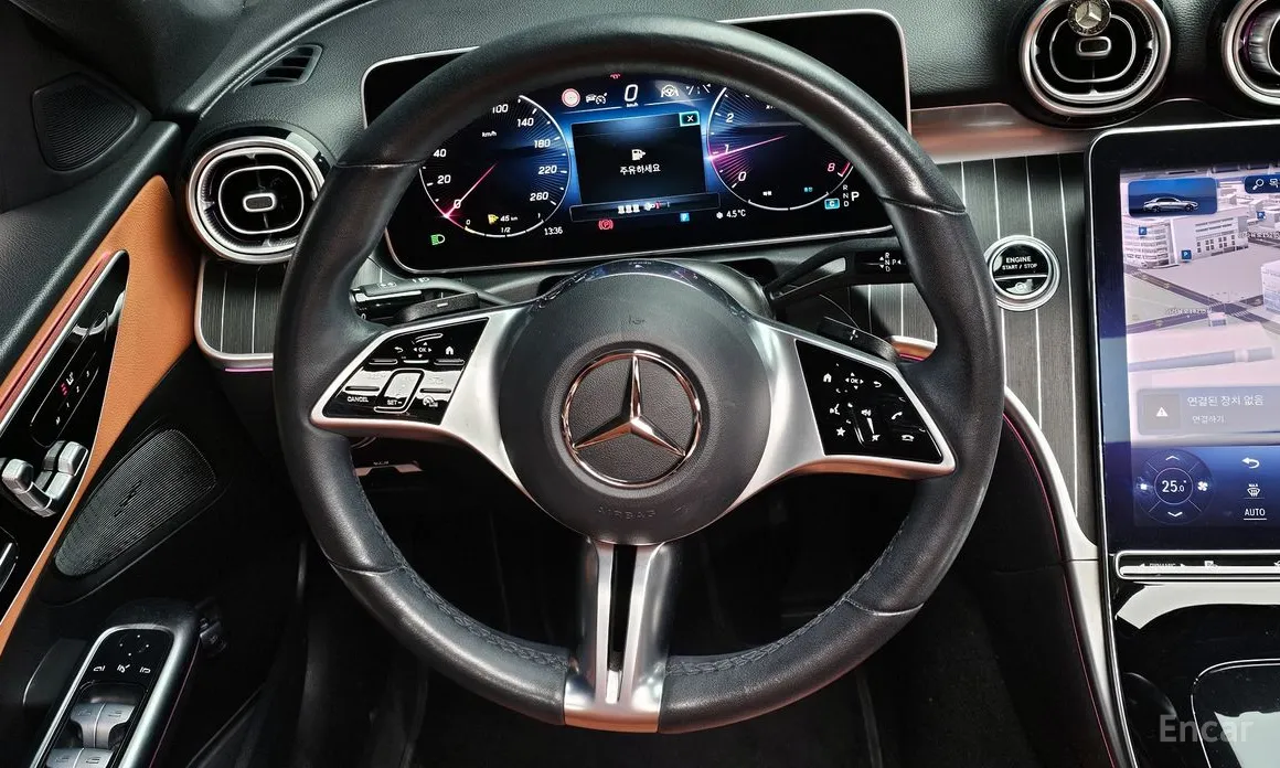 Фото 14 - Mercedes-Benz C-Class