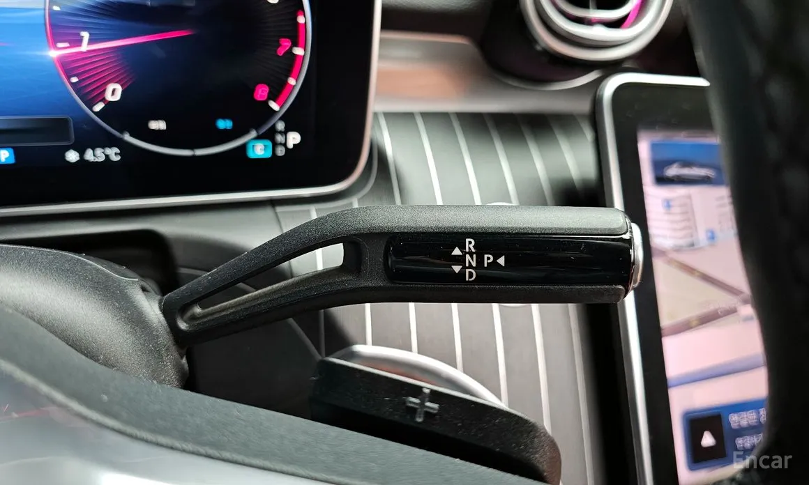 Фото 9 - Mercedes-Benz C-Class