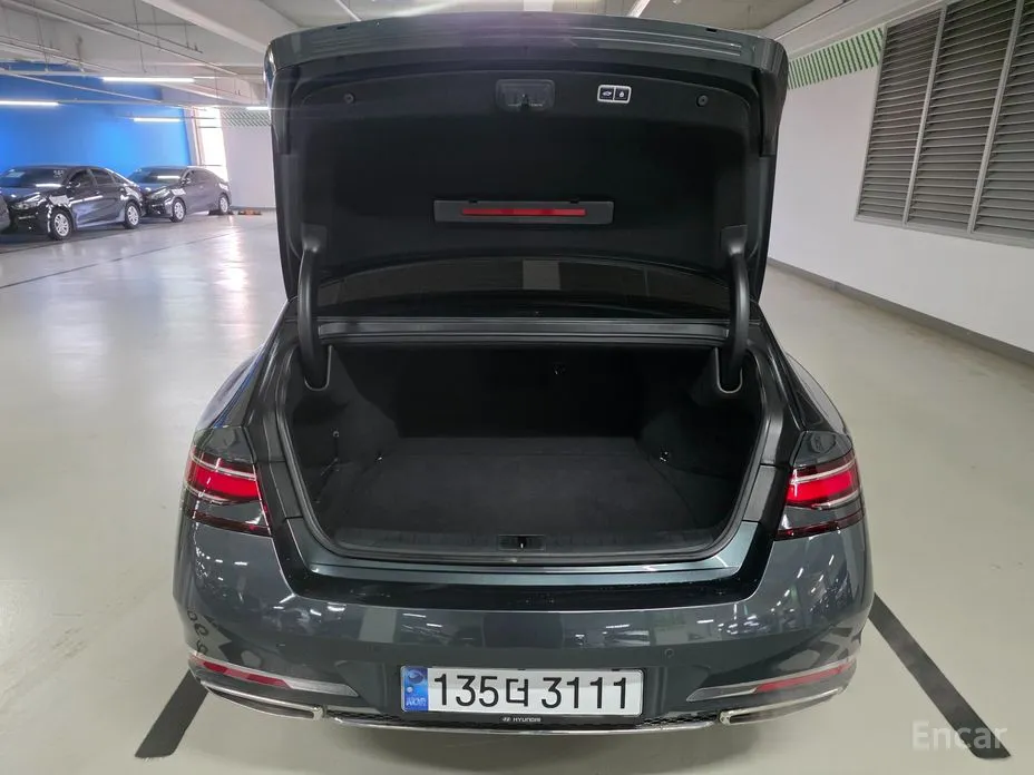 Фото 18 - Genesis G90