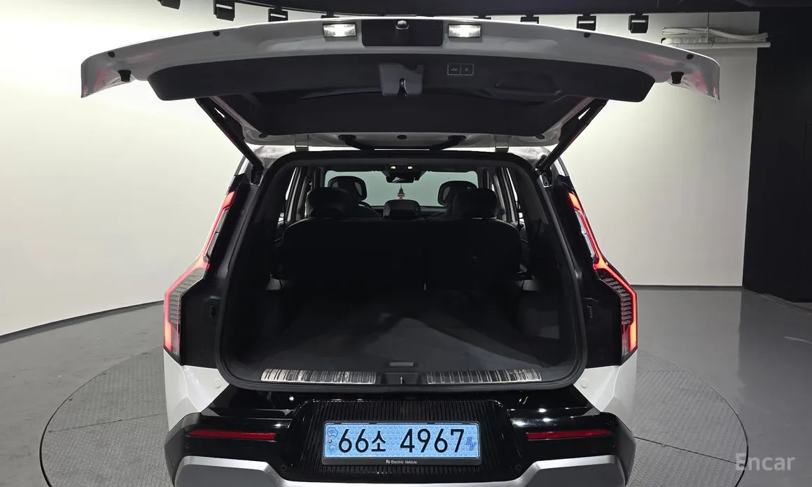 Фото 20 - Kia EV9