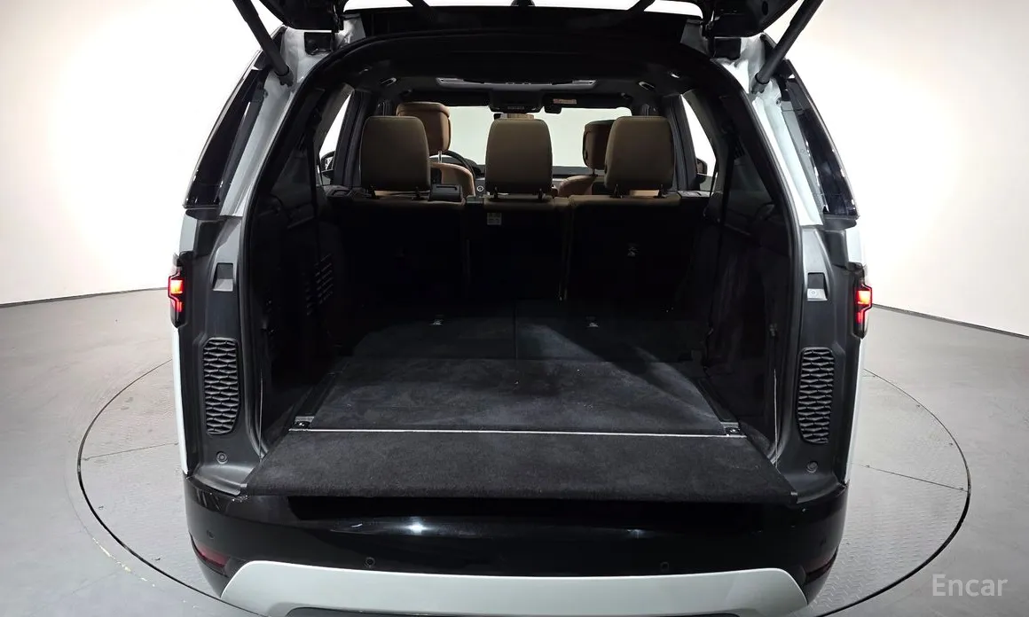 Фото 20 - Land Rover Discovery