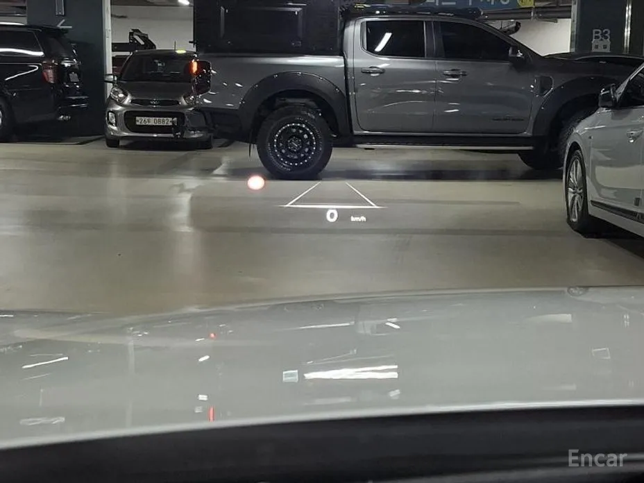 Фото 12 - Genesis G90