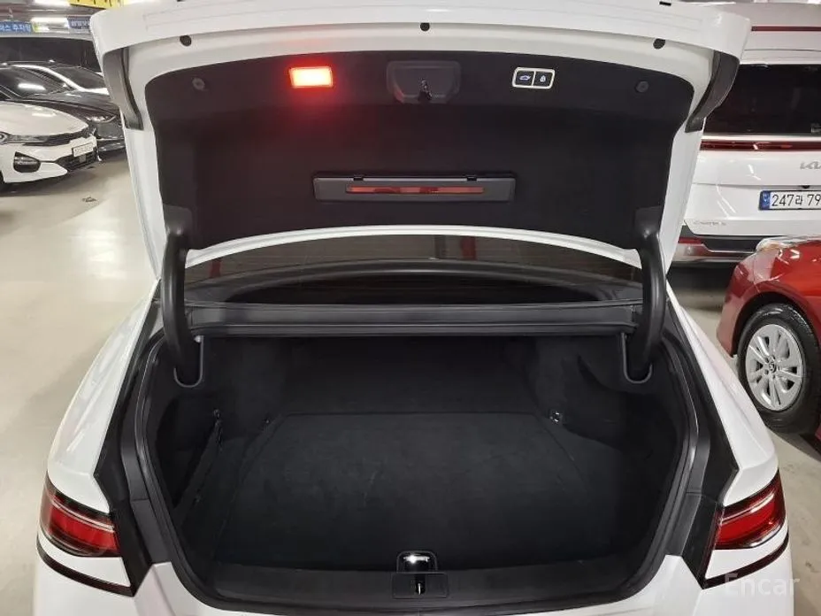 Фото 16 - Genesis G90