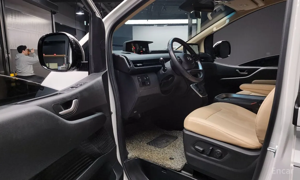 Фото 10 - Hyundai Staria