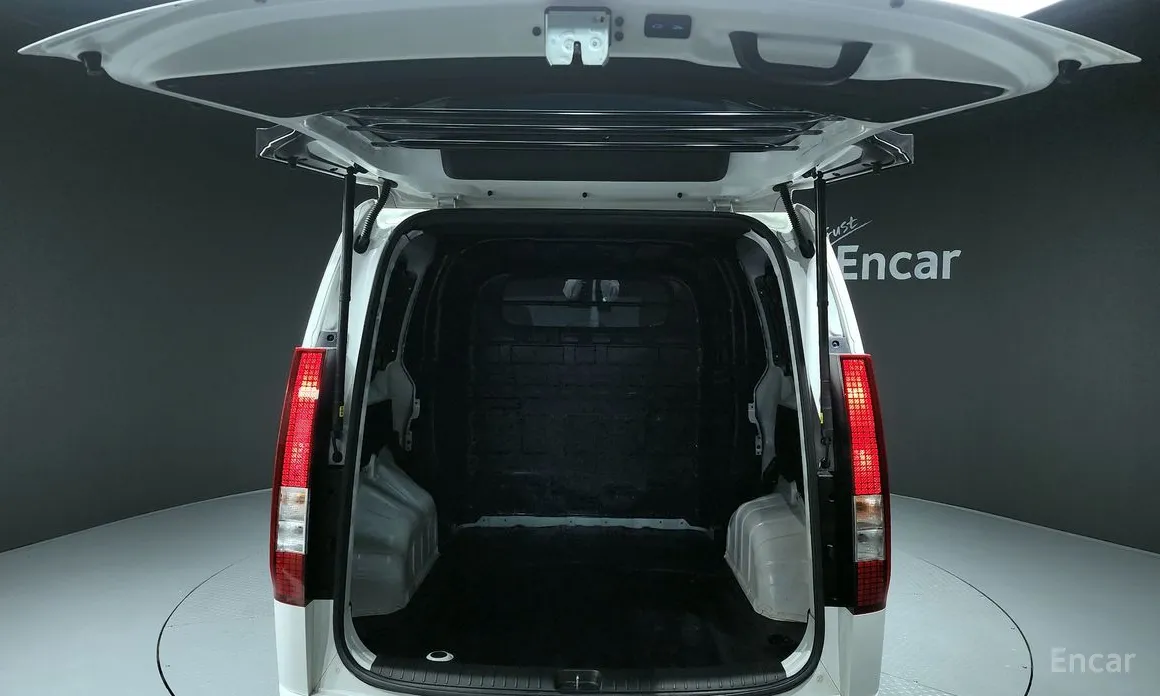 Фото 20 - Hyundai Staria