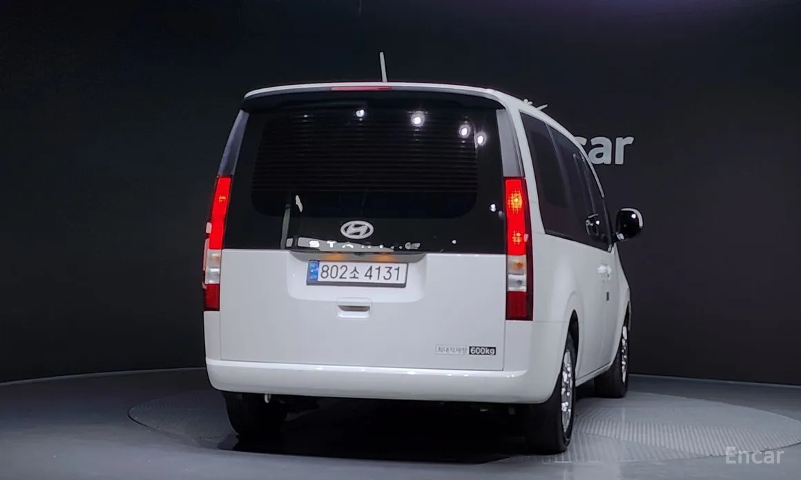 Фото 4 - Hyundai Staria