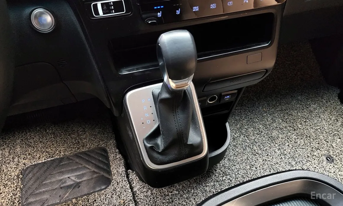 Фото 9 - Hyundai Staria