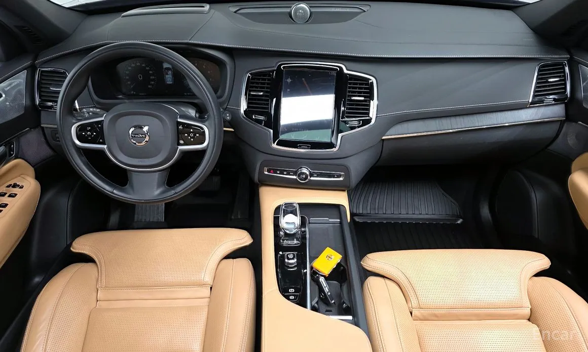 Фото 7 - Volvo XC90