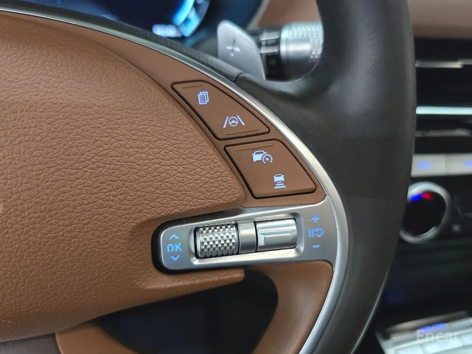 Фото 7 - Genesis G80