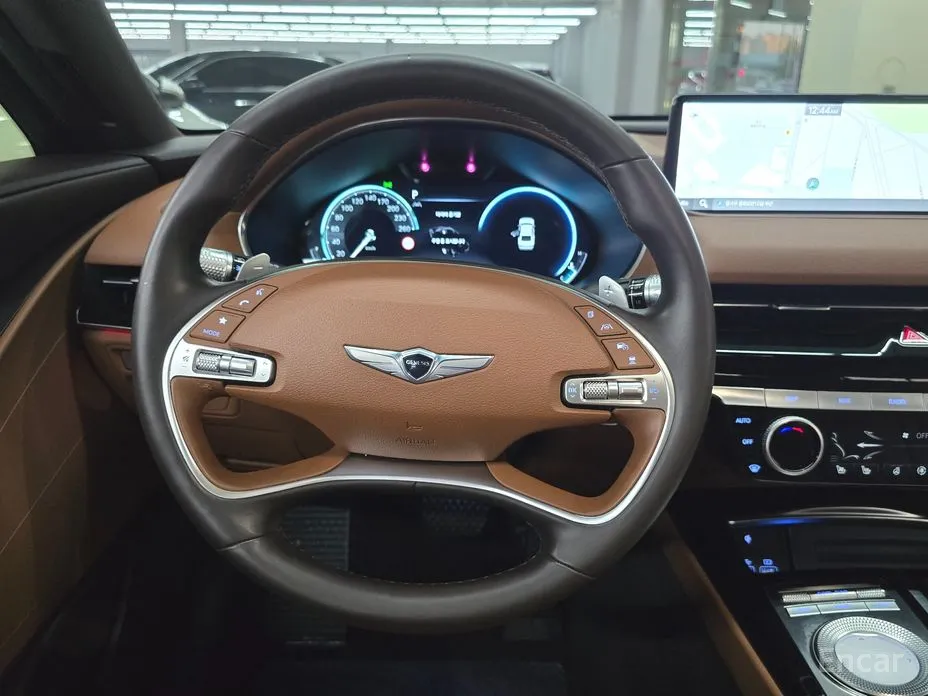 Фото 9 - Genesis G80
