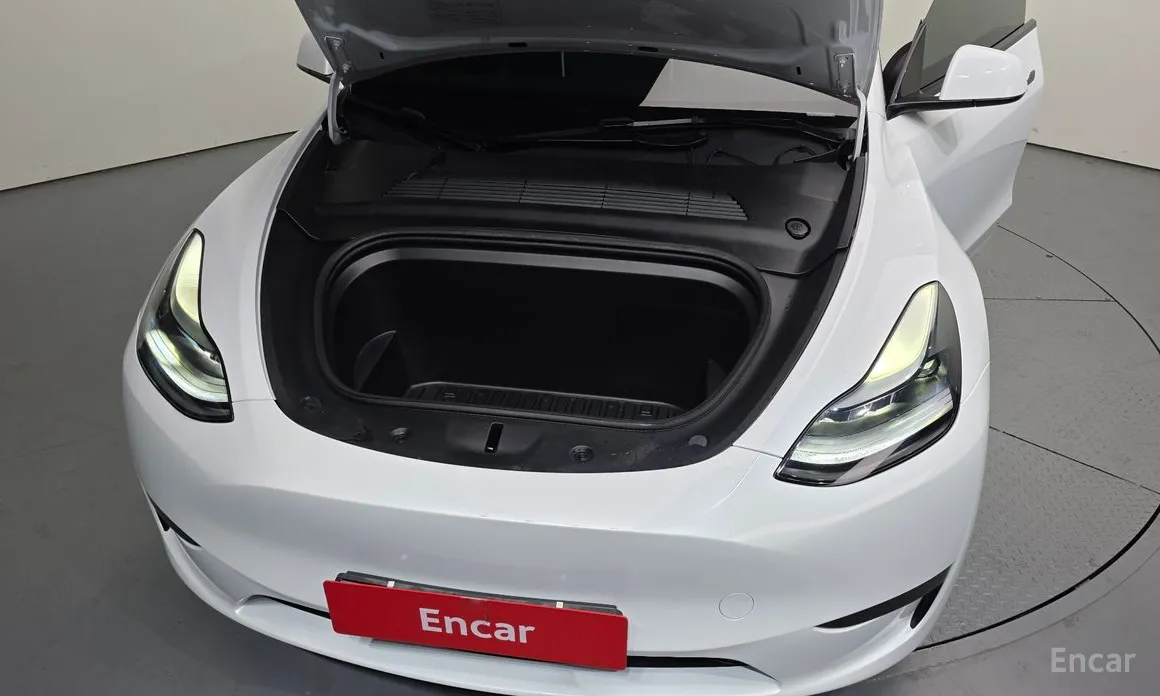 Фото 6 - Tesla Model Y