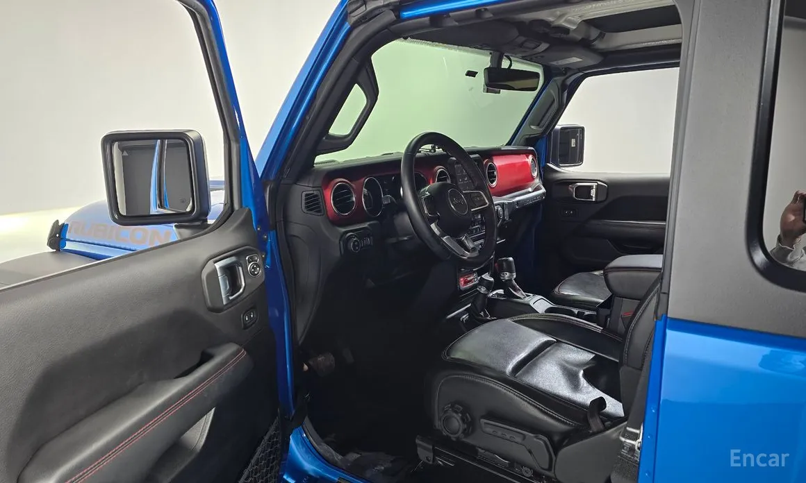 Фото 10 - Jeep Wrangler