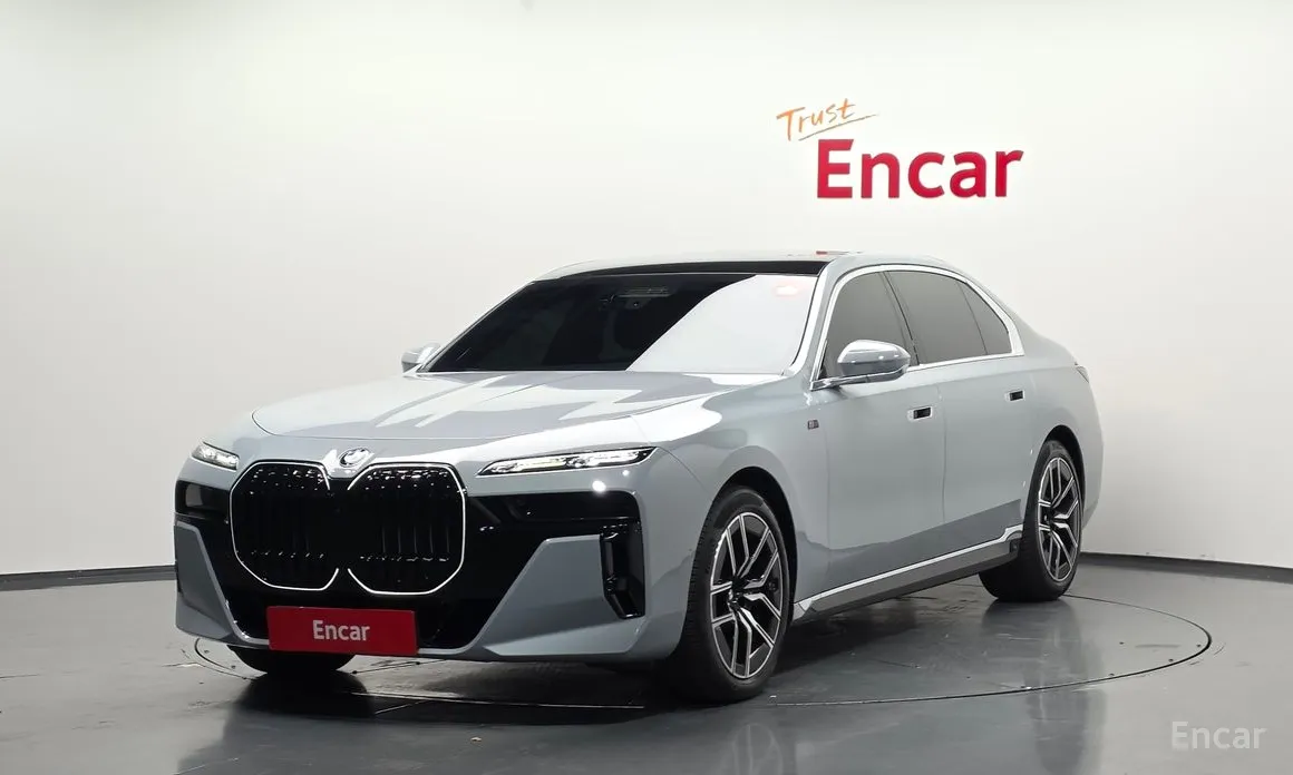 Фото 1 - BMW 7 Series