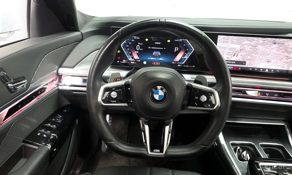 Фото 13 - BMW 7 Series