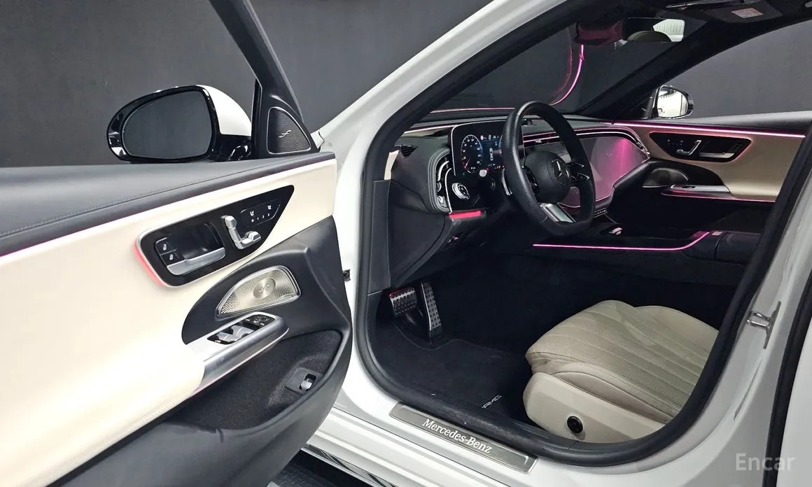 Фото 10 - Mercedes-Benz E-Class