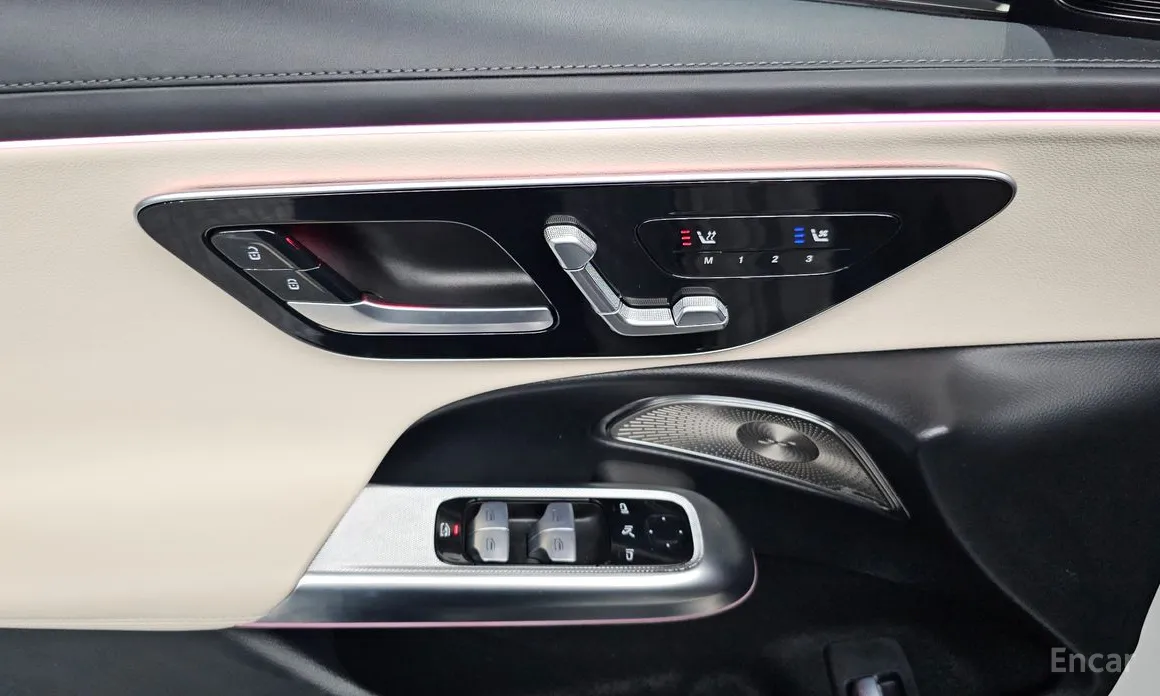 Фото 17 - Mercedes-Benz E-Class