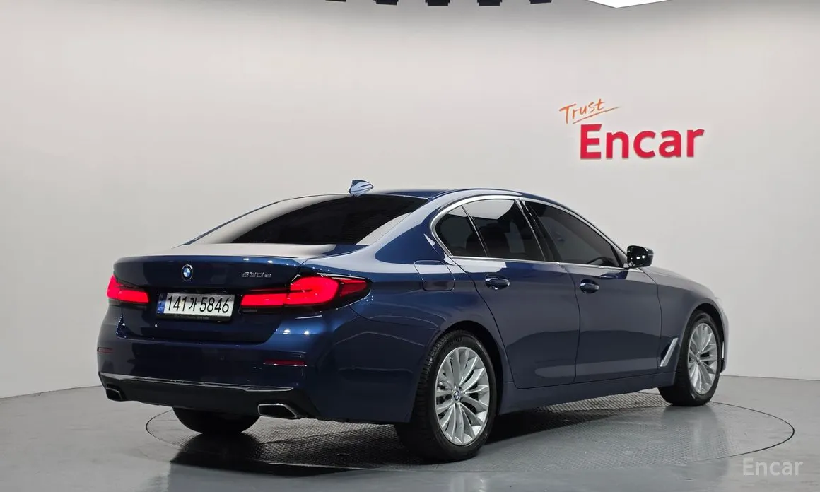 Фото 2 - BMW 5 Series