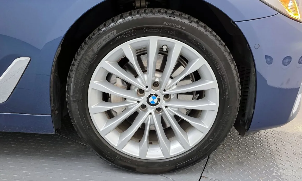 Фото 5 - BMW 5 Series