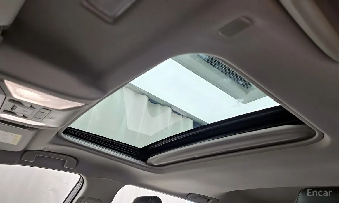 Фото 18 - Toyota RAV4