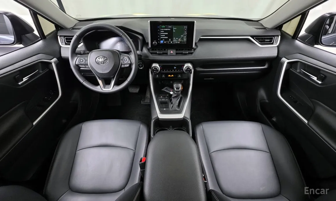 Фото 7 - Toyota RAV4