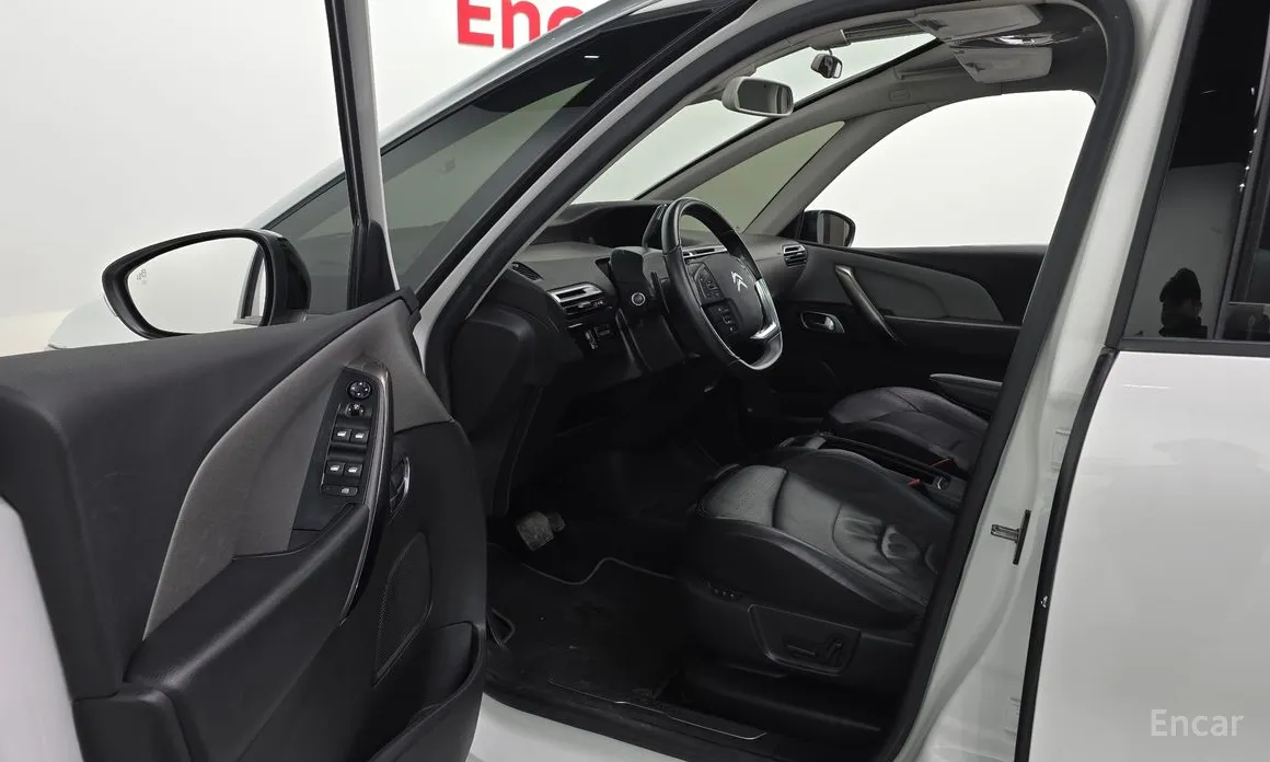 Фото 10 - Citroen C4 SpaceTourer