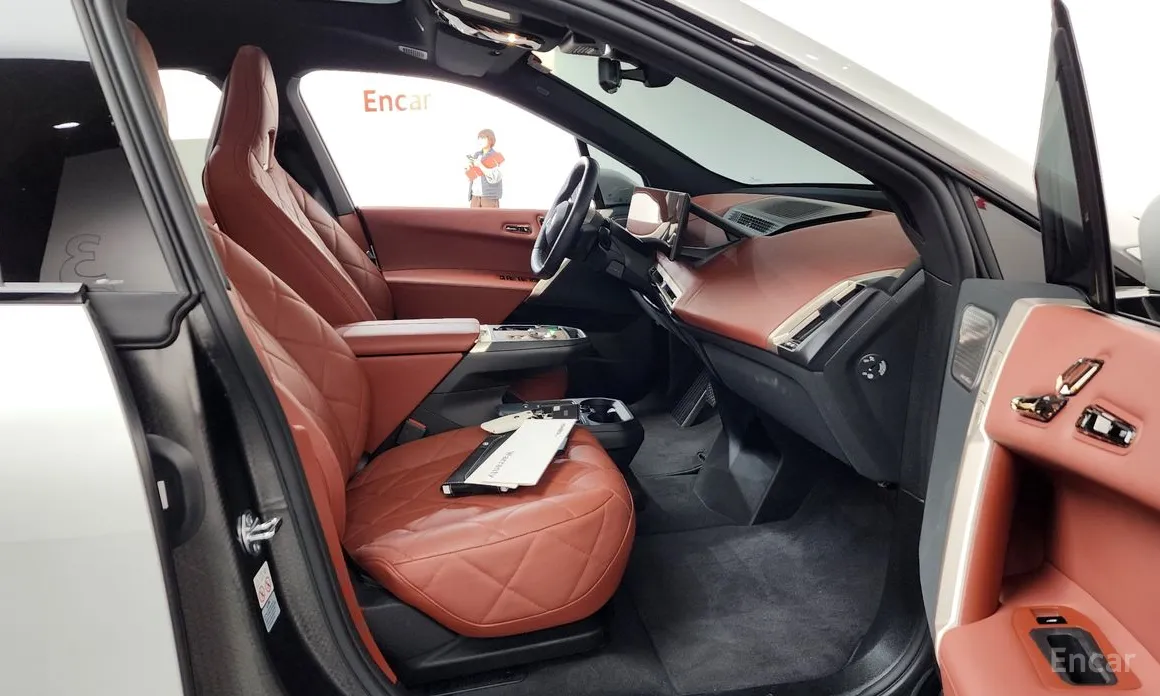 Фото 11 - BMW iX