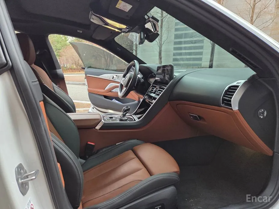 Фото 16 - BMW 8 Series