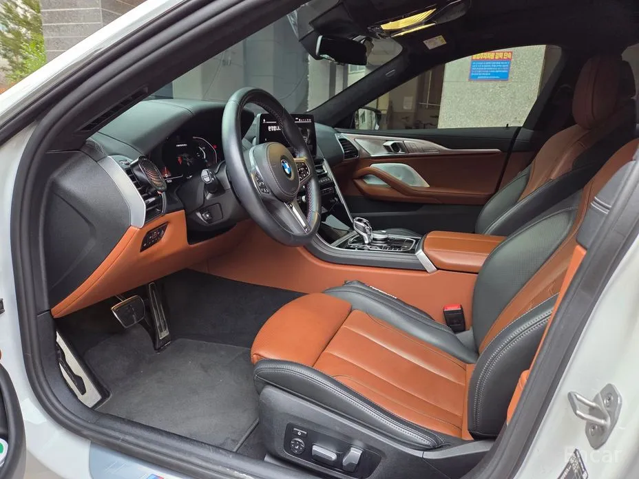 Фото 17 - BMW 8 Series