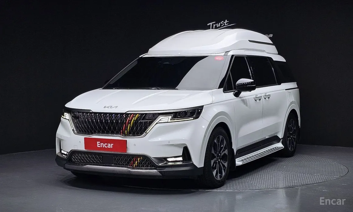 Фото 1 - Kia Carnival