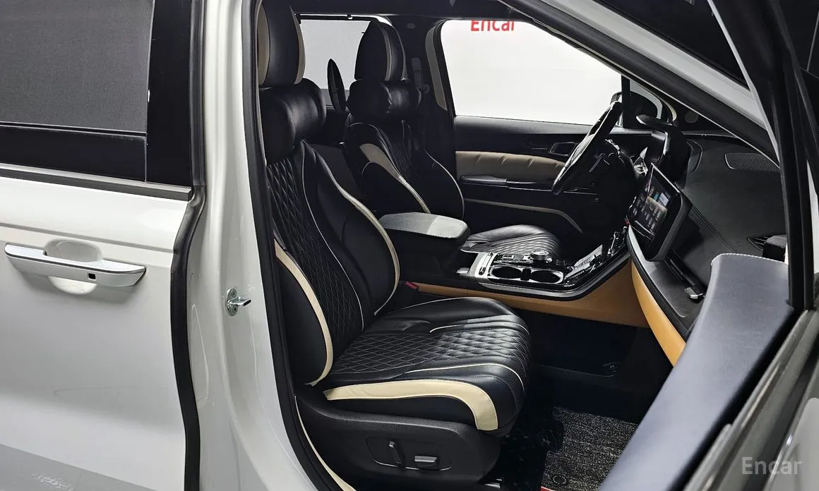 Фото 10 - Kia Carnival