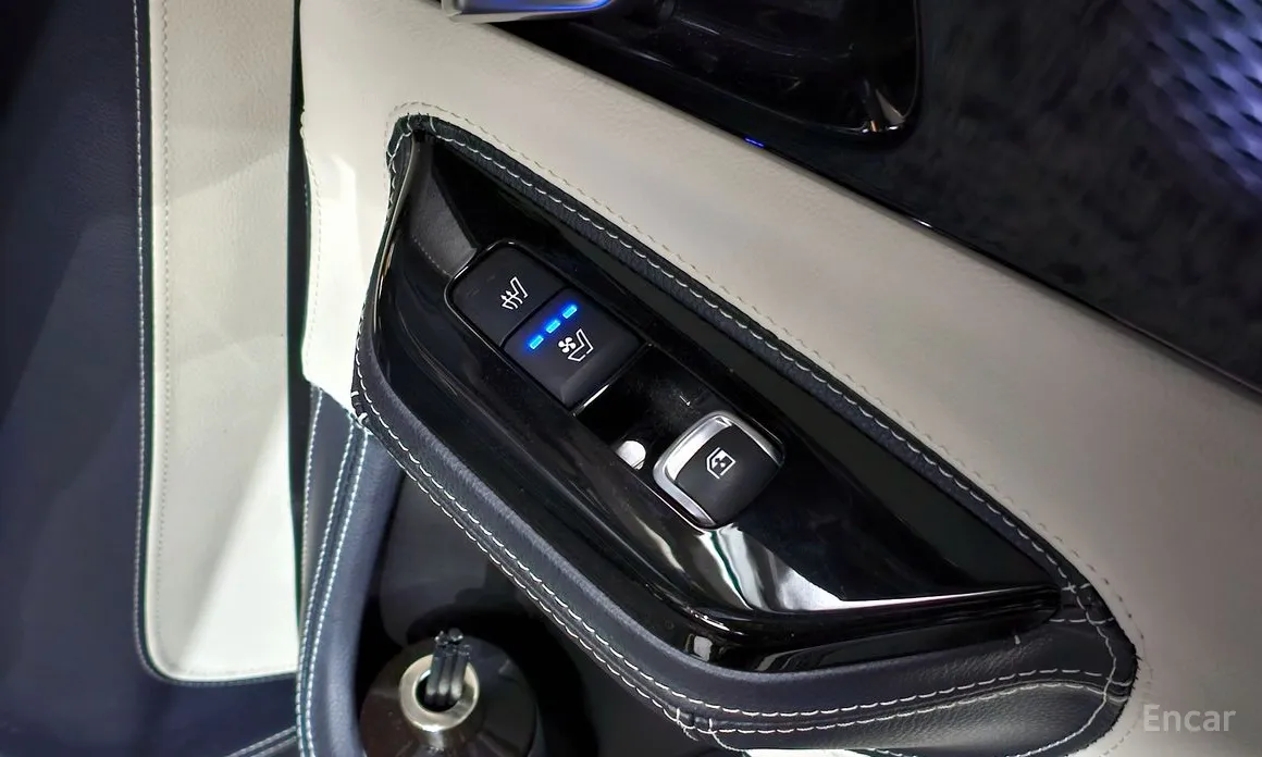 Фото 18 - Kia Carnival