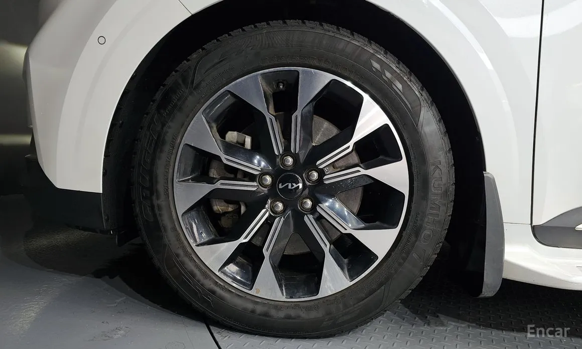 Фото 5 - Kia Carnival