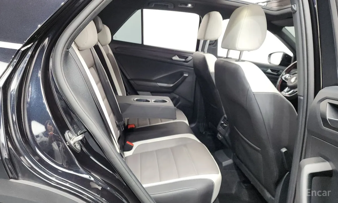 Фото 12 - Volkswagen T-Roc