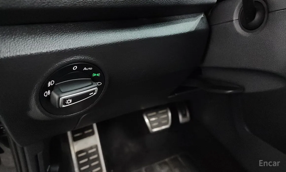 Фото 18 - Volkswagen T-Roc