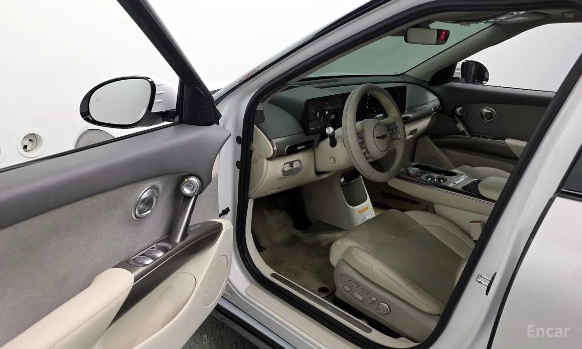 Фото 10 - Genesis GV60