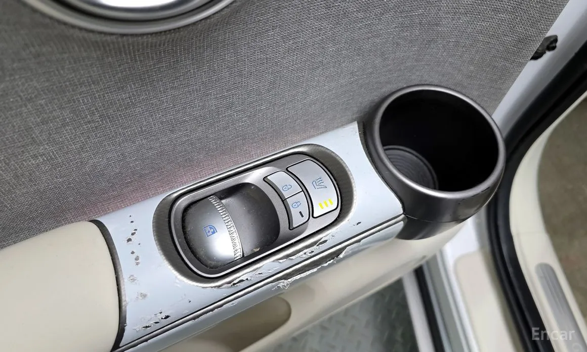 Фото 18 - Genesis GV60