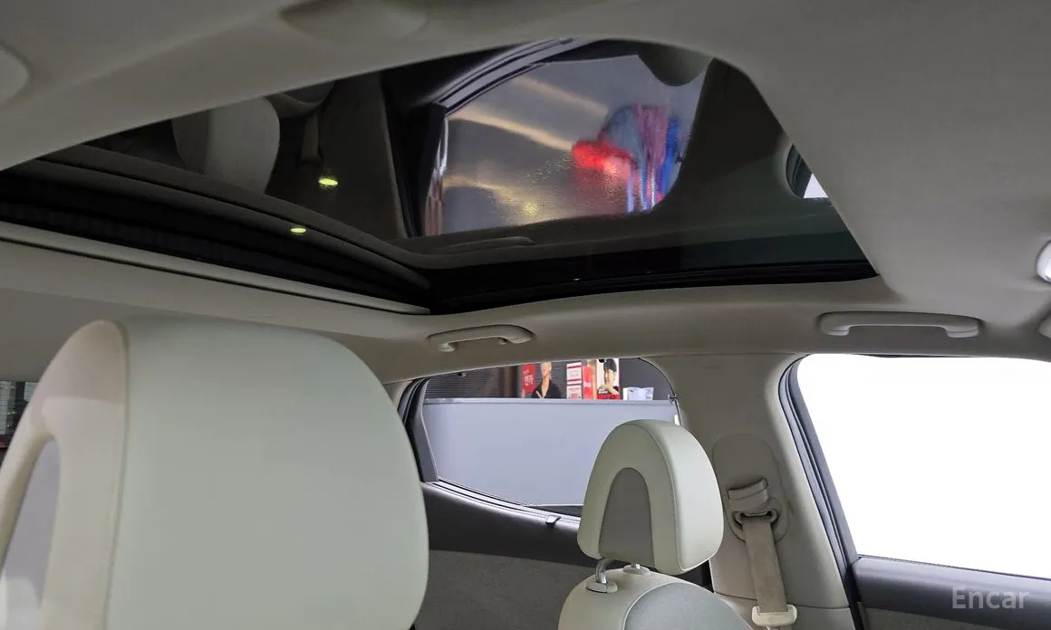 Фото 19 - Genesis GV60