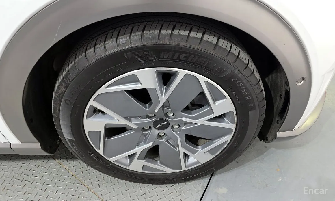 Фото 5 - Genesis GV60