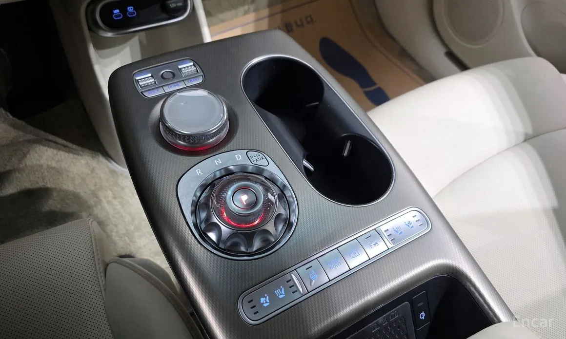 Фото 9 - Genesis GV60